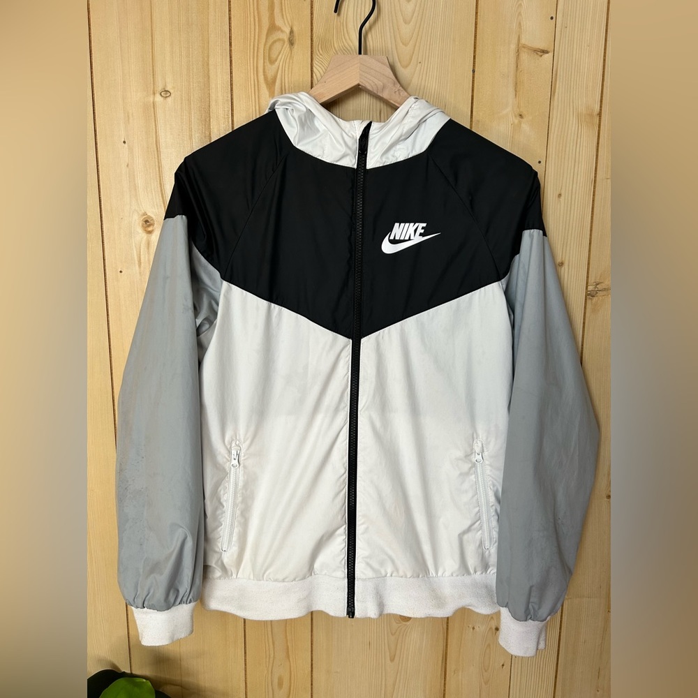 Nike windbreaker zip up jacket